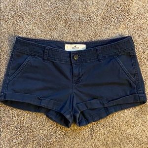 Hollister khaki shorts